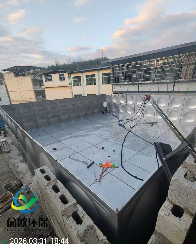 专业不锈钢水箱安装落地 全方位满足各类储水需求。